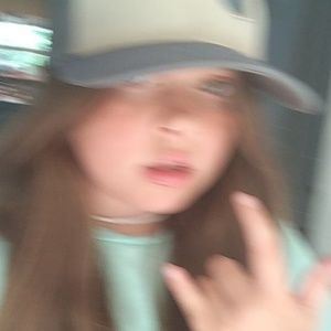 Meet your Posher, Lilly